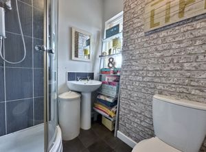 Photo 25- click for photo gallery